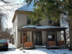 102 Newell St E